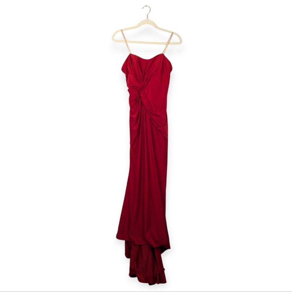 Favianna Red Knot Front Draped Jeasica Rabbit Gown Size 6 FLAWED
